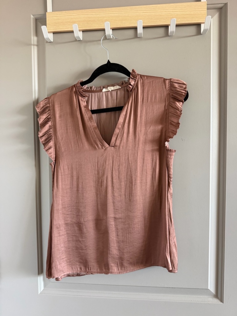 Ruffle-Sleeve V-Neck Blouse in Dusty Rose